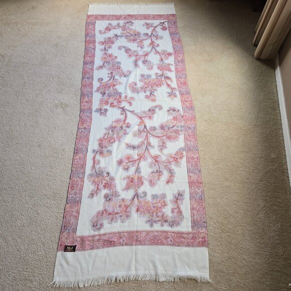 NWOT Wool Scarf Jacquard Embroidered Pink Red Flowers Abrol - Picture 9 of 12